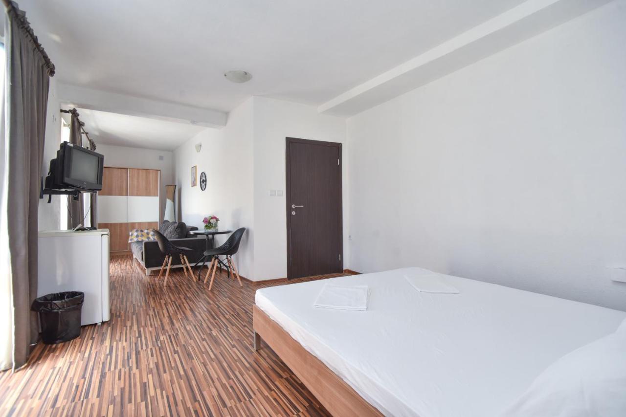 Apartments Bjelanovic Budva Ngoại thất bức ảnh