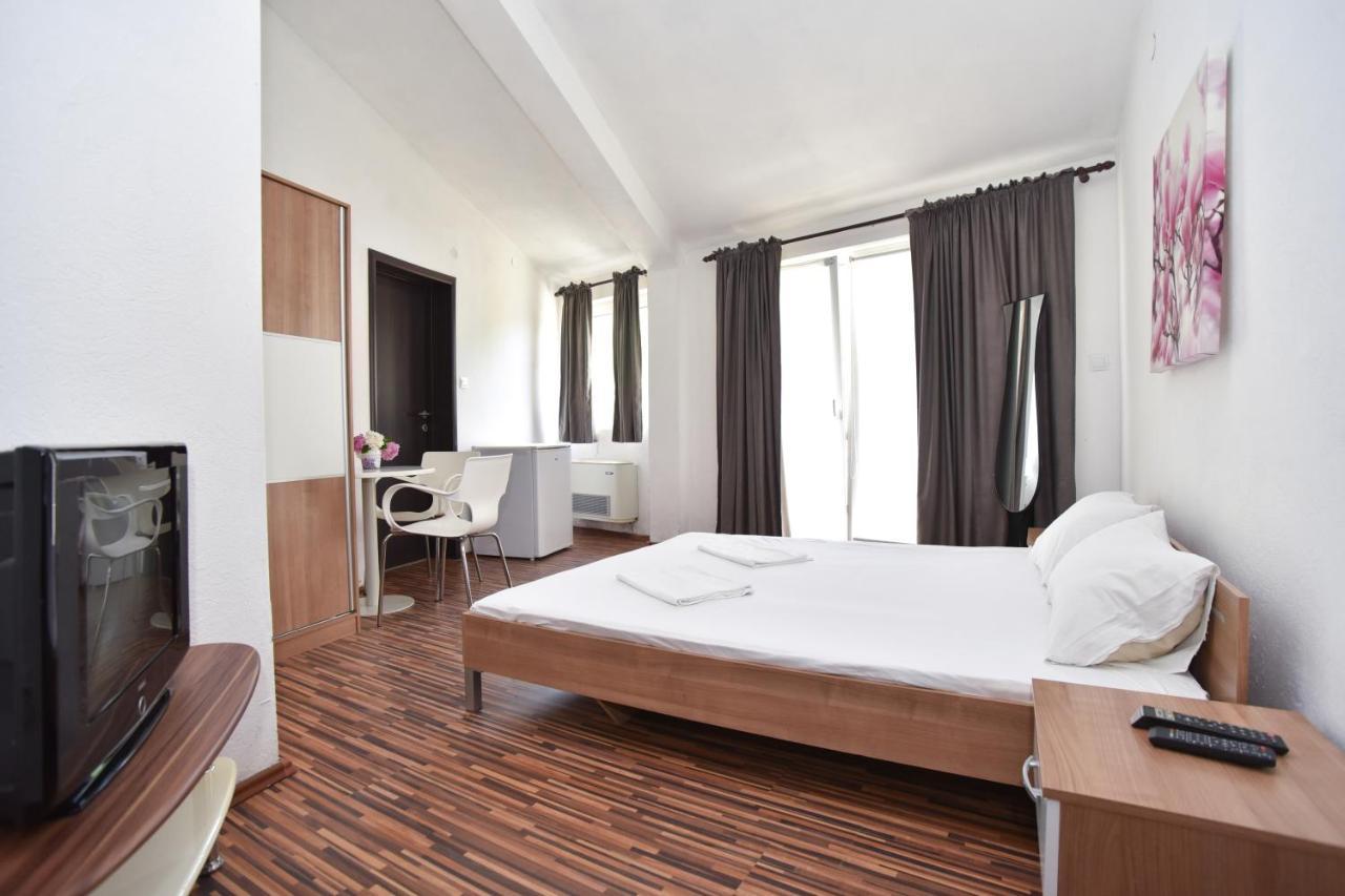 Apartments Bjelanovic Budva Ngoại thất bức ảnh